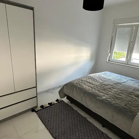 Apartman Dives Vista Ii
